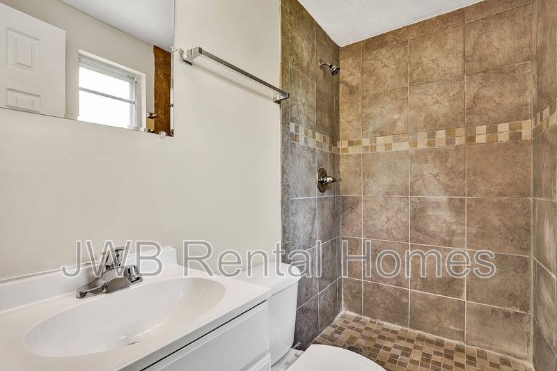 House for rent at 11075 Key Coral Dr, Jacksonville, FL 32218