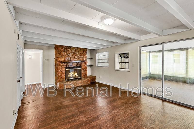House for rent at 11075 Key Coral Dr, Jacksonville, FL 32218