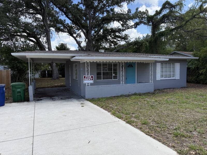 House for rent at 1318 Divot Lane, Tampa, FL 33612