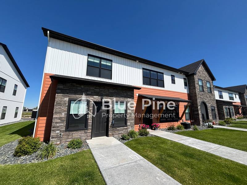 Townhouse for rent at 5133 Beach Dr #1, Idaho Falls, ID 83401