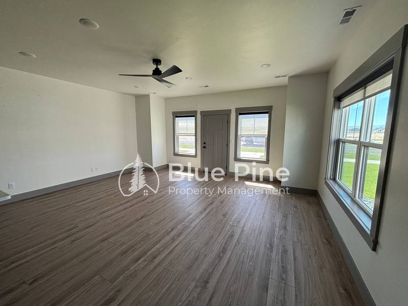 Townhouse for rent at 5133 Beach Dr #1, Idaho Falls, ID 83401