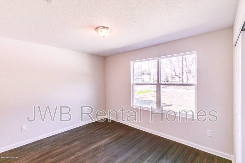 House for rent at 3789 St Augustine Rd, Jacksonville, FL 32207