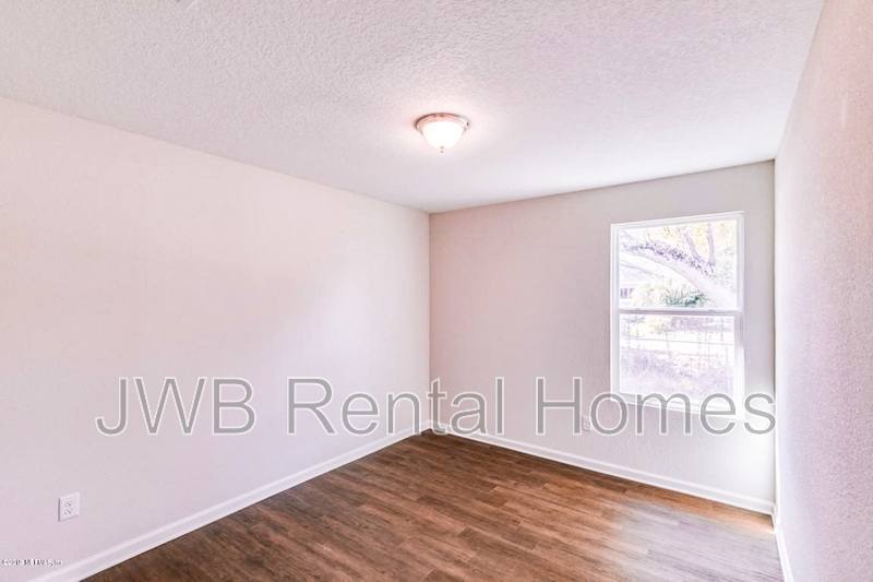 House for rent at 3789 St Augustine Rd, Jacksonville, FL 32207