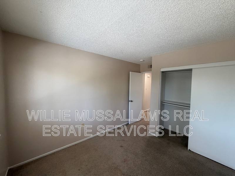 Apartment for rent at 2140 Palisade Ave #4, Modesto, CA 95350