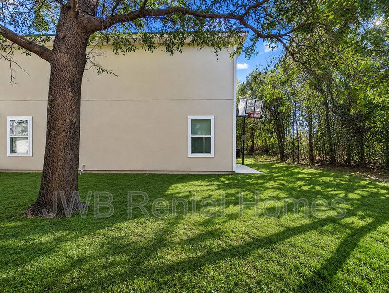 Townhouse for rent at 4807 Playpen Dr, Jacksonville, FL 32210