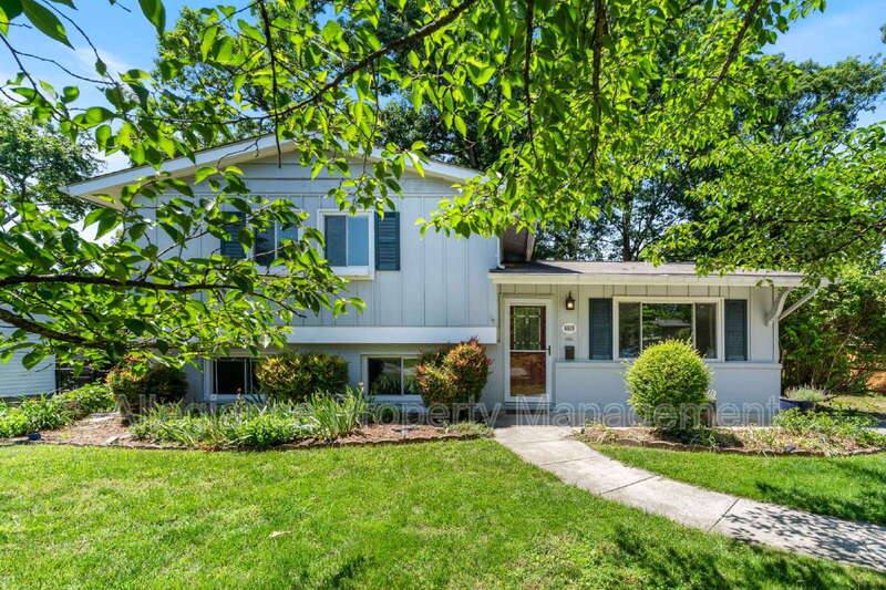 House for rent at 6610 Bowie Dr, Springfield, VA 22150