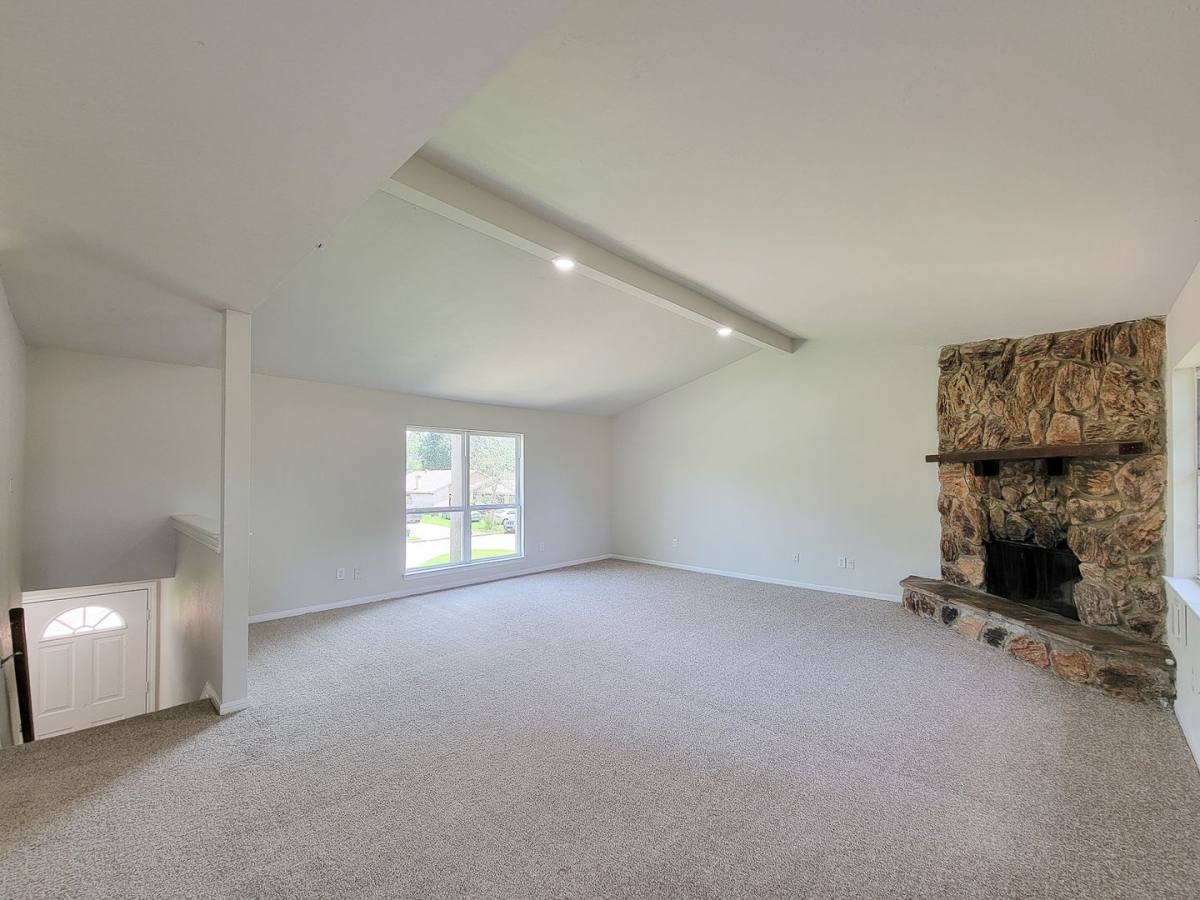 House for rent at 8719 Valley Song Dr, Houston, TX 77078