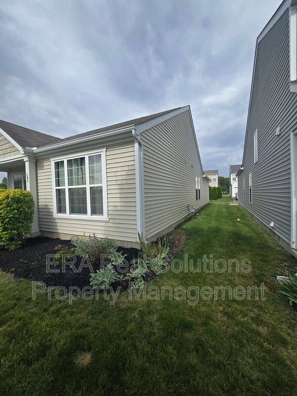 House for rent at 2577 Silver Fir Lane, Grove City, OH 43123