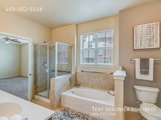 Townhouse for rent at 520 Samuels Ave, Fort Worth, TX 76102