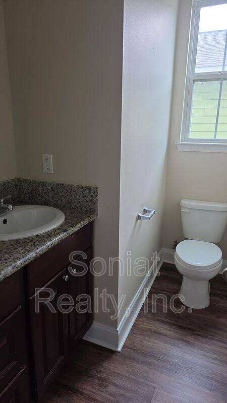 Apartment for rent at 1905 Montegut Dr, New Orleans, LA 70117
