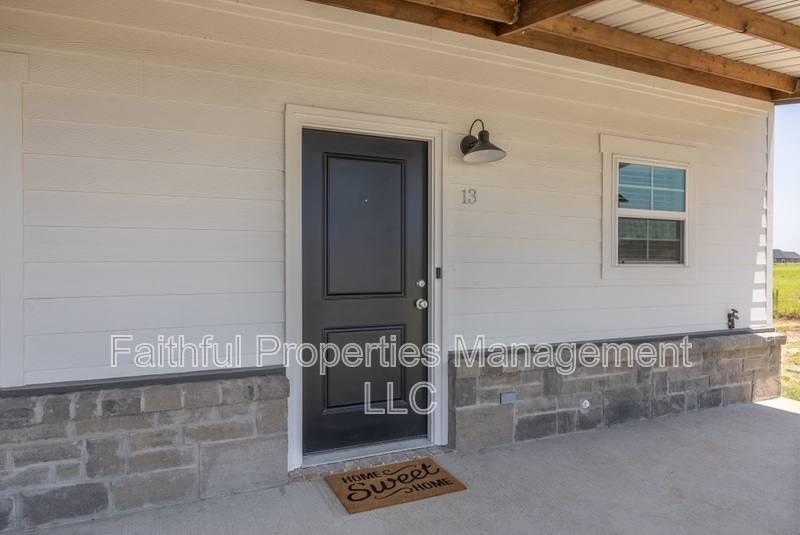 Apartment for rent at 16374 County Rd #25, Lindale, TX 75771