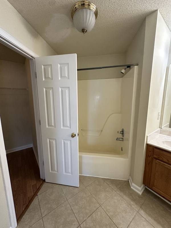 House for rent at 7733 Lipscomb Dr, Memphis, TN 38125