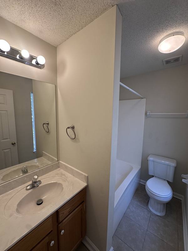 House for rent at 7733 Lipscomb Dr, Memphis, TN 38125