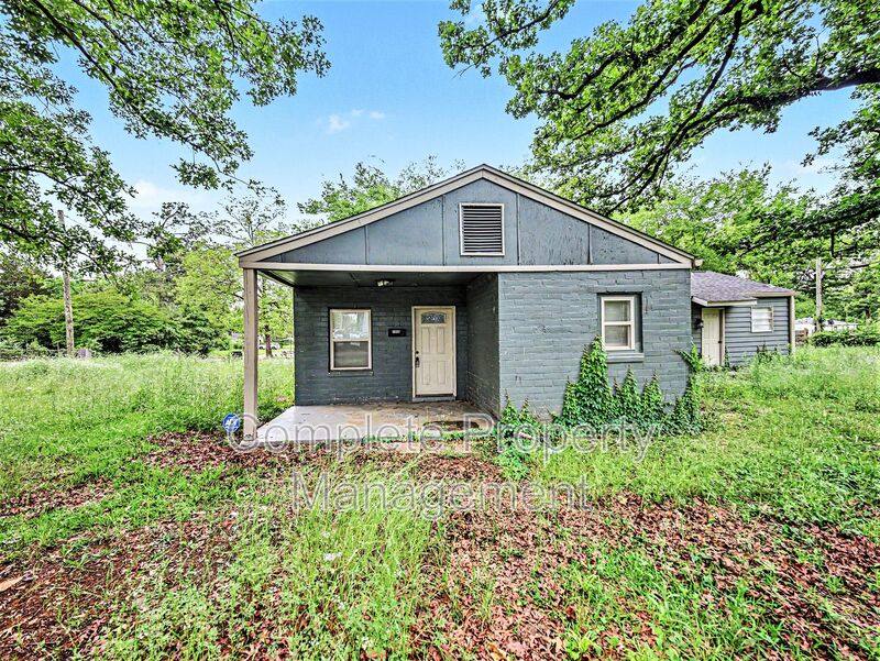 House for rent at 1900 Saint Charles Ave SW, Birmingham, AL 35211
