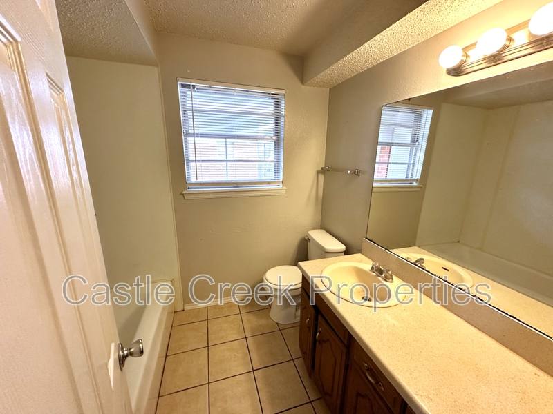 House for rent at 5305 Brookdale Dr, Oklahoma City, OK 73135