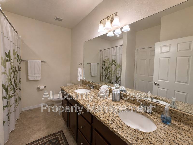 Condo for rent at 17118 Vardon Terrace, Bradenton, FL 34211