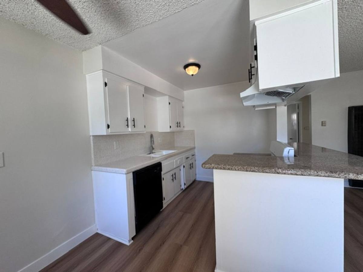 Apartment for rent at 750 Orizaba, Long Beach, CA 90804