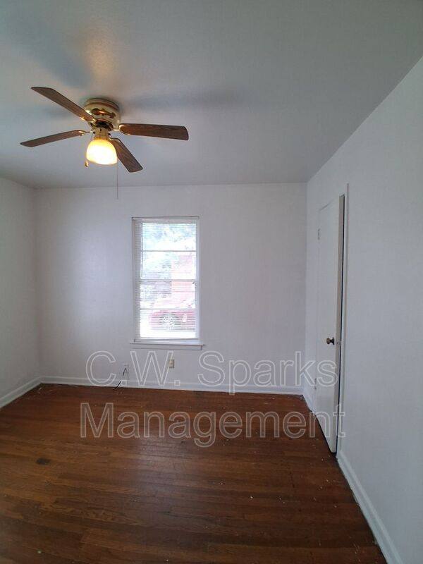 Apartment for rent at 3021 Avon St, Dallas, TX 75211