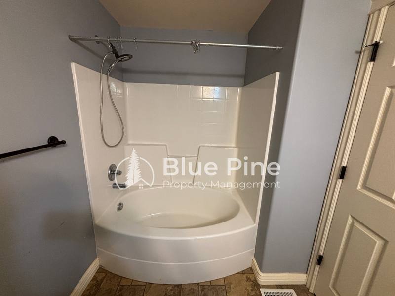 House for rent at 4333 High Desert Dr, Idaho Falls, ID 83406