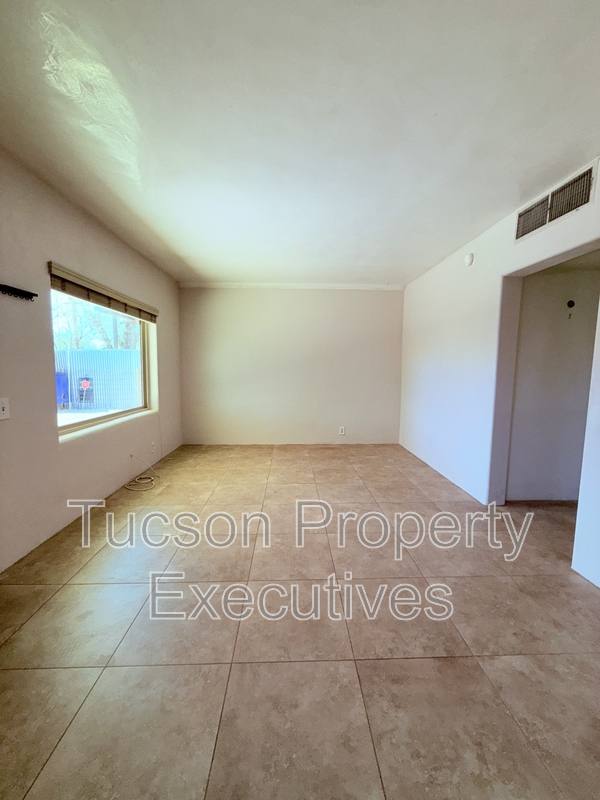 Apartment for rent at 2925 N Estrella Ave #1, Tucson, AZ 85705
