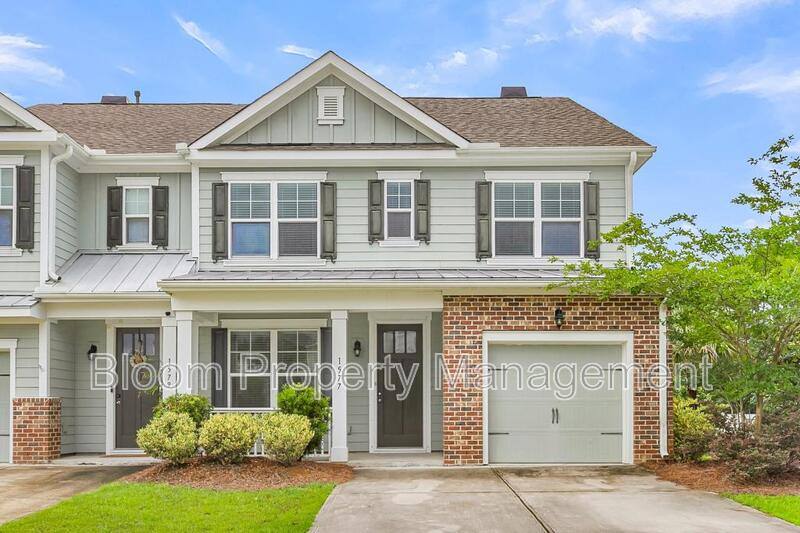 Townhouse for rent at 1577 Krait Court, Mount Pleasant, SC 29466