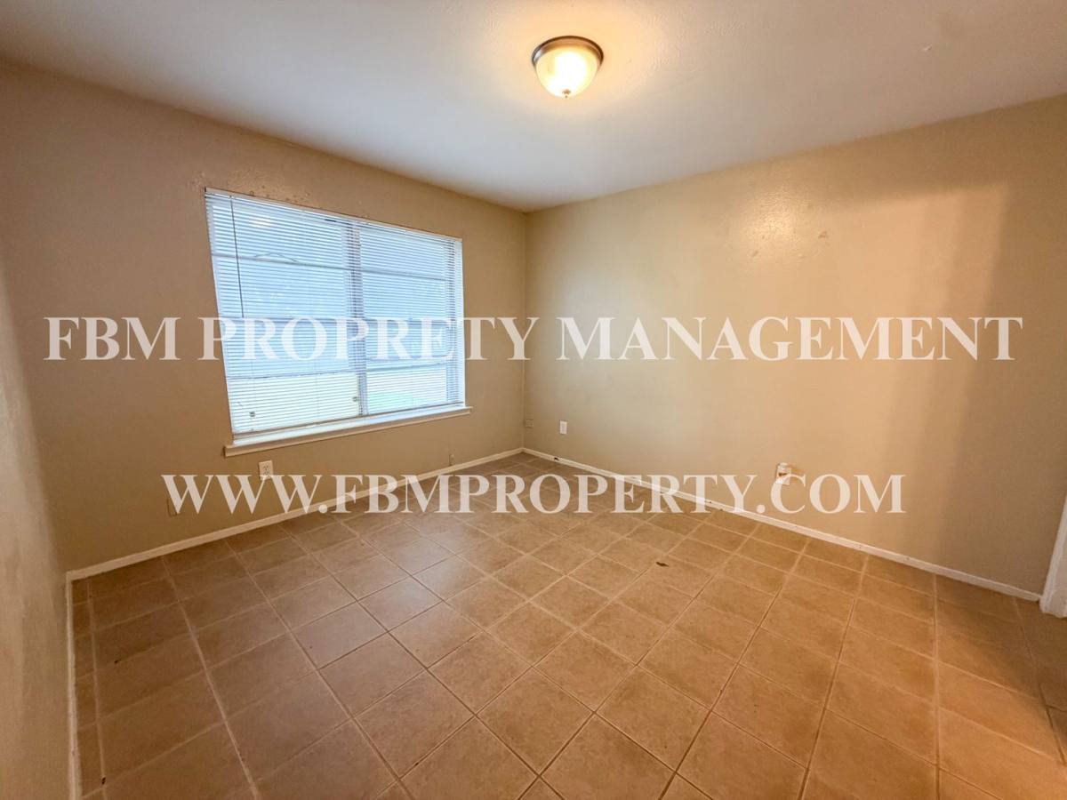 Apartment for rent at 3593 Ennis Ave, Bardwell, TX 75101