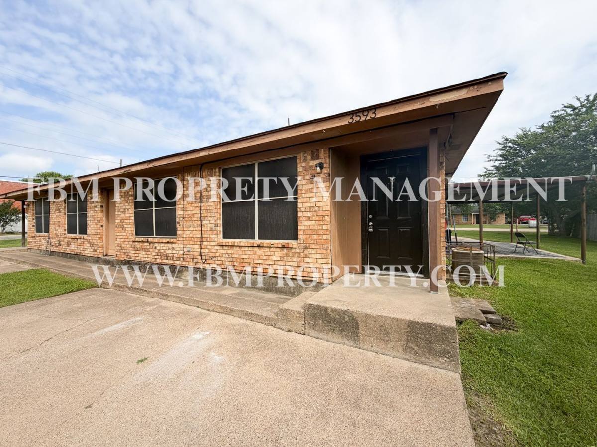 Apartment for rent at 3593 Ennis Ave, Bardwell, TX 75101