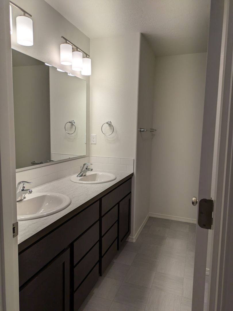 Townhouse for rent at 3684 S Roosevelt St, Kennewick, WA 99338