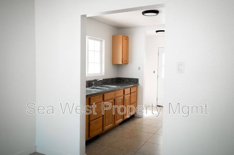 House for rent at 156 Leucadia Blvd, Encinitas, CA 92024