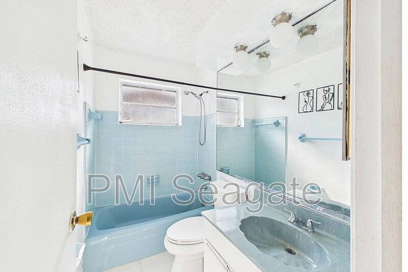 House for rent at 7620 NW 21st St, Fort Lauderdale, FL 33322