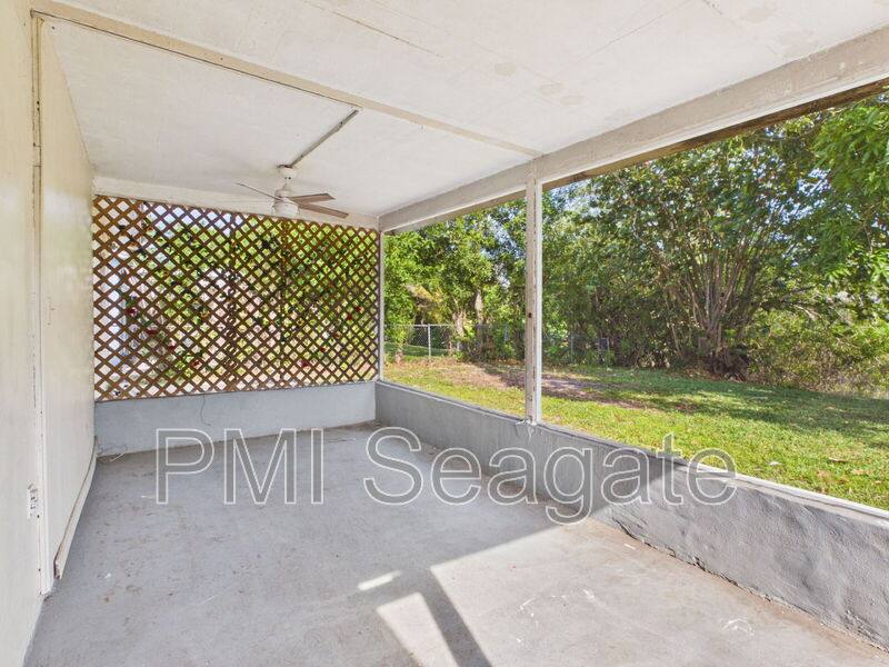 House for rent at 7620 NW 21st St, Fort Lauderdale, FL 33322