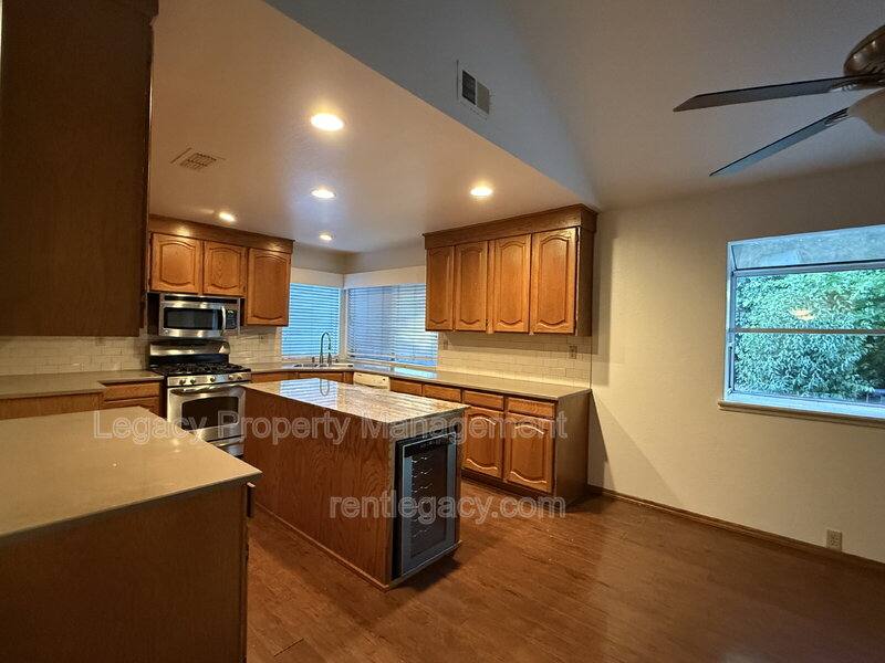 House for rent at 5350 Laguna Park Dr, Elk Grove, CA 95758