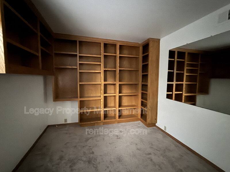 House for rent at 5350 Laguna Park Dr, Elk Grove, CA 95758