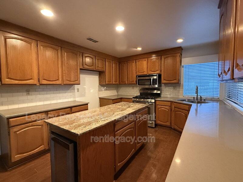 House for rent at 5350 Laguna Park Dr, Elk Grove, CA 95758