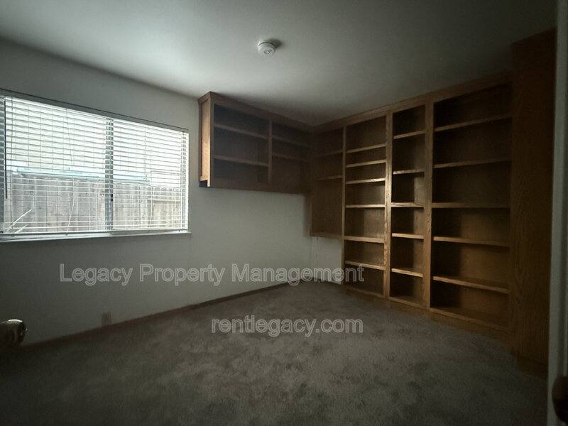 House for rent at 5350 Laguna Park Dr, Elk Grove, CA 95758