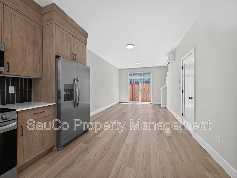Apartment for rent at 5032 NE 14th Ave #2, Portland, OR 97211