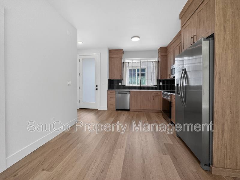 Apartment for rent at 5032 NE 14th Ave #2, Portland, OR 97211