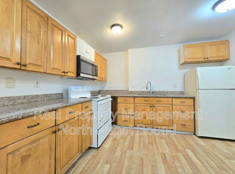 Apartment for rent at 15602 Ash Way #1, Lynnwood, WA 98037