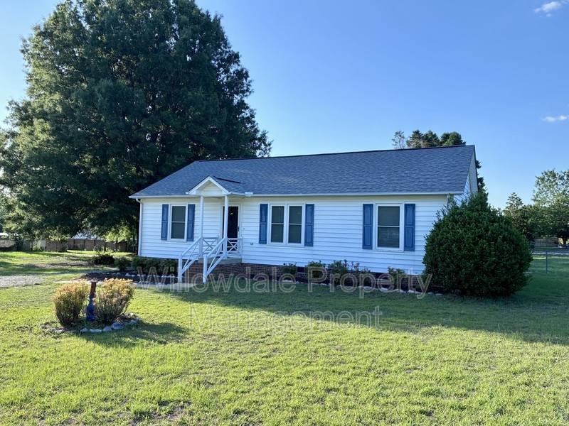 House for rent at 49 Baysprings Court, Willow Spring, NC 27592