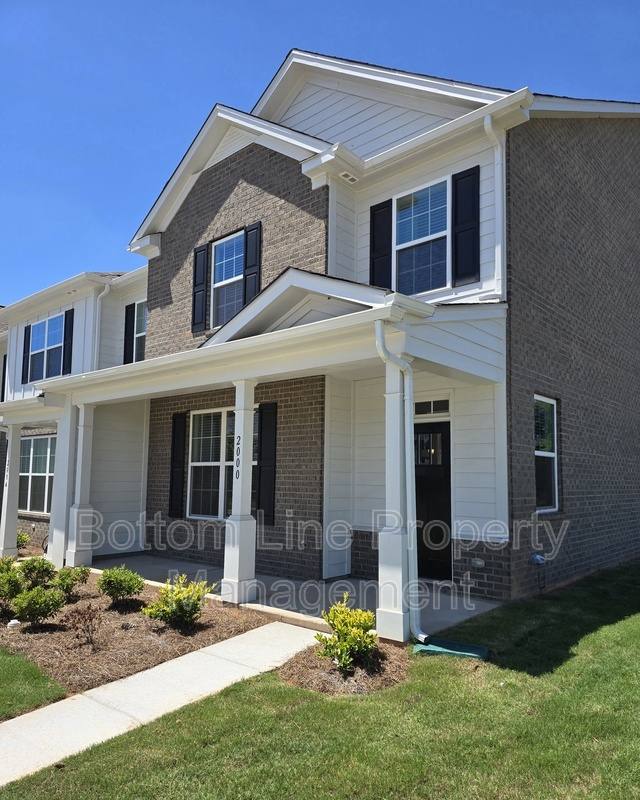 Townhouse for rent at 2000 Harlequin Dr, Indian Trail, NC 28079