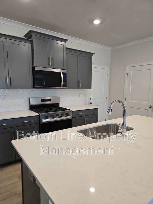 Townhouse for rent at 2000 Harlequin Dr, Indian Trail, NC 28079