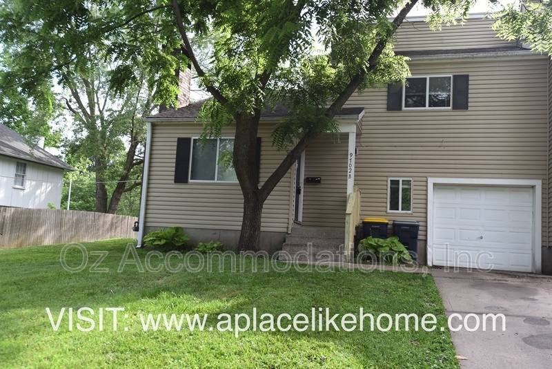 Apartment for rent at 9702 Sheperds Dr #B, Kansas City, MO 64131