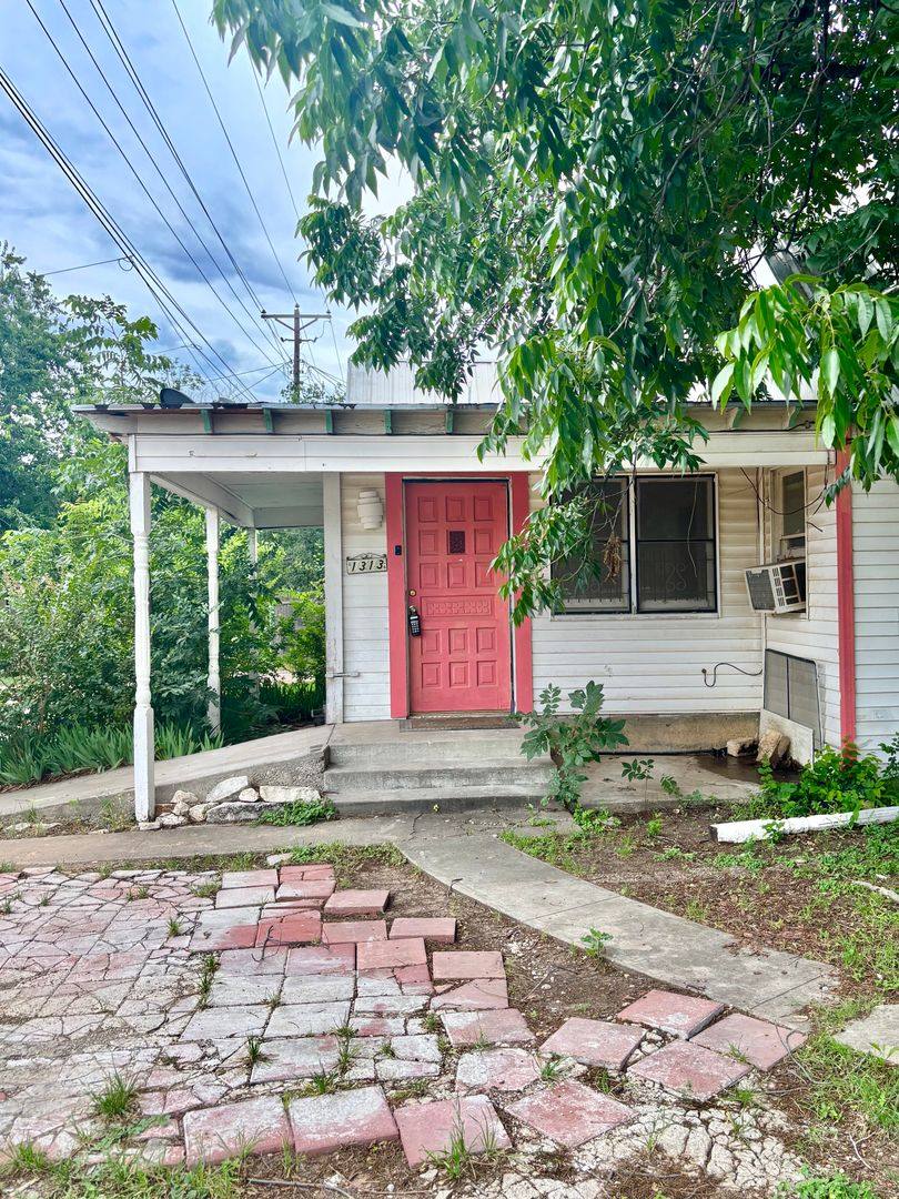 House for rent at 1313 Guadalupe St, San Angelo, TX 76901