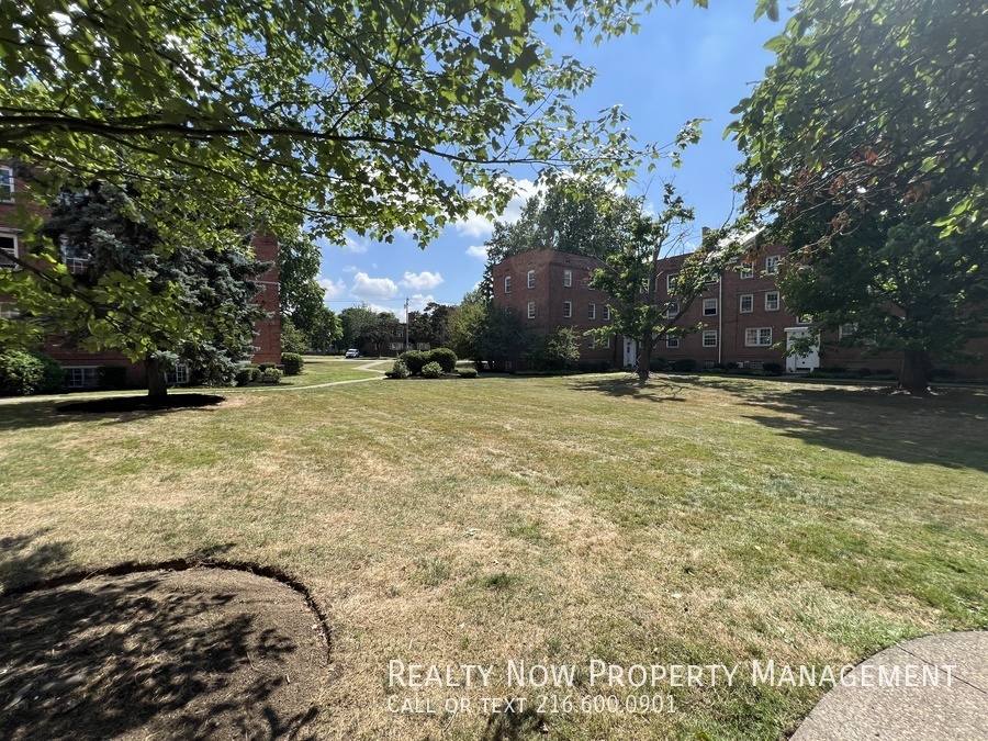 Apartment for rent at 2481 Noble Rd #G11, Cleveland, OH 44121
