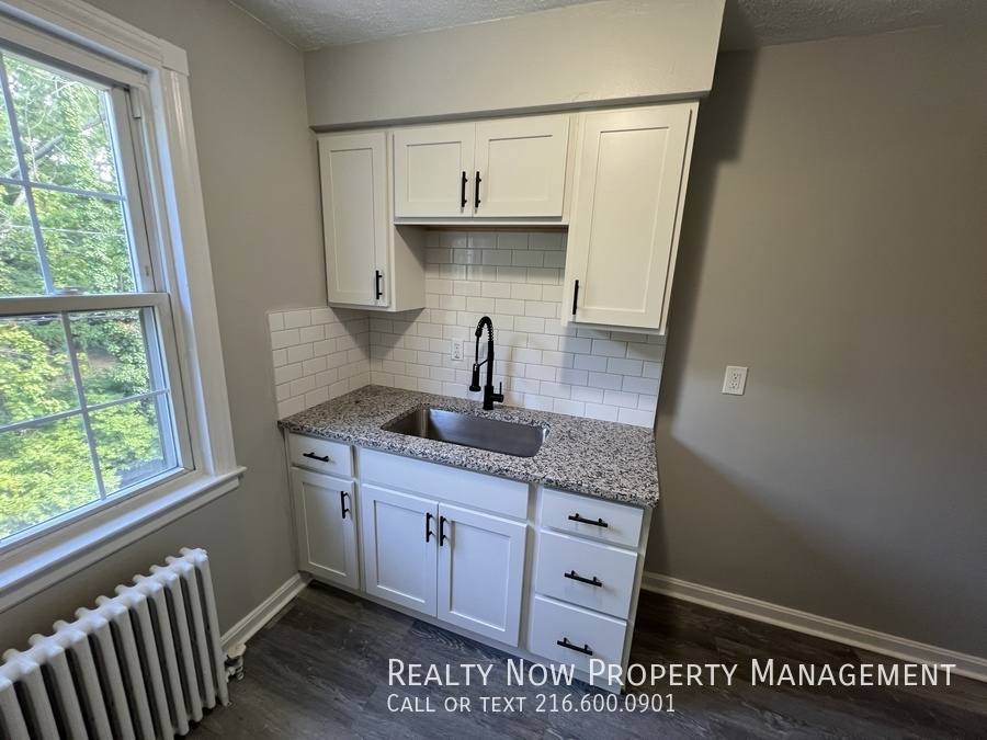 Apartment for rent at 2481 Noble Rd #G11, Cleveland, OH 44121