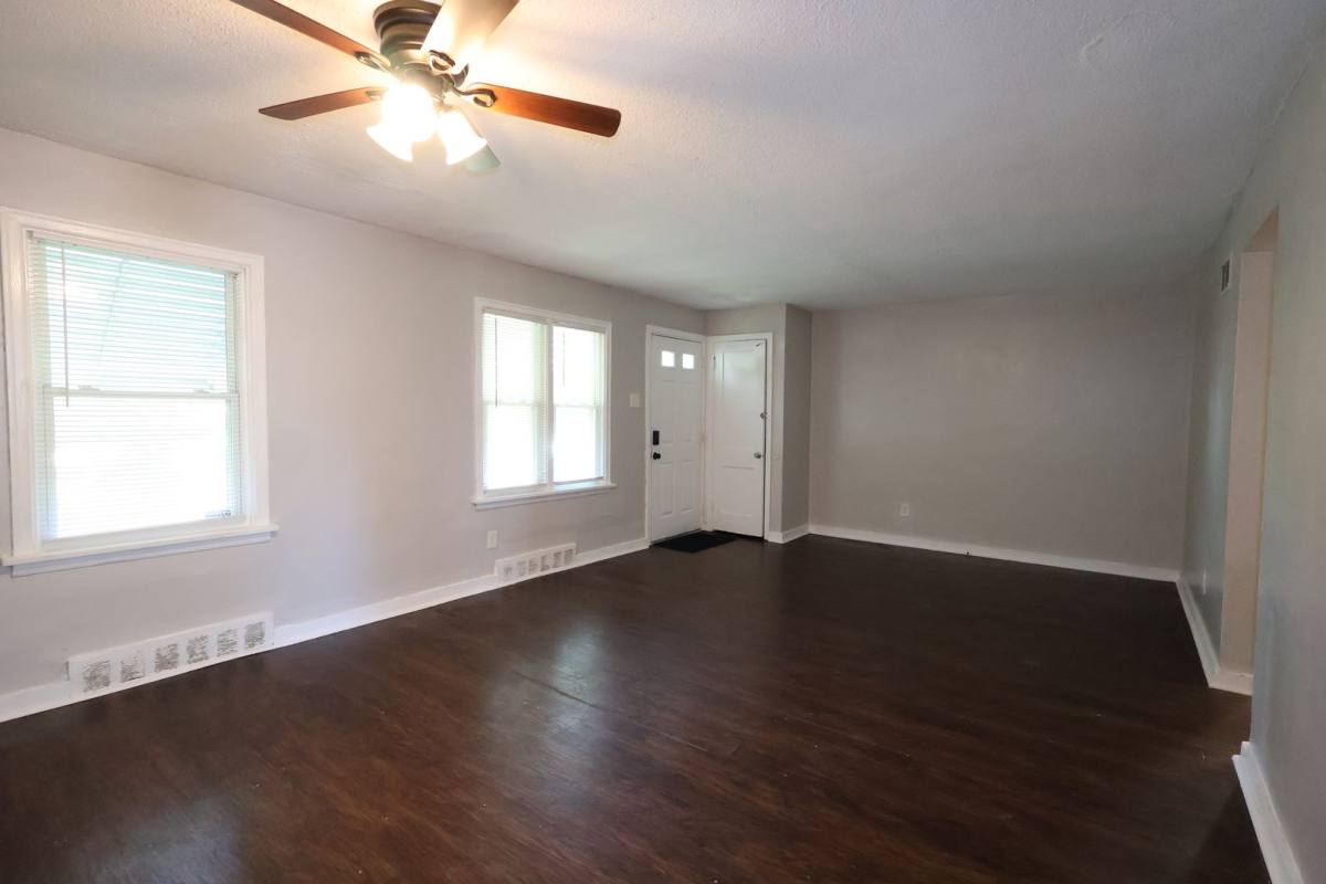 House for rent at 418 N Dade Ave, Saint Louis, MO 63135
