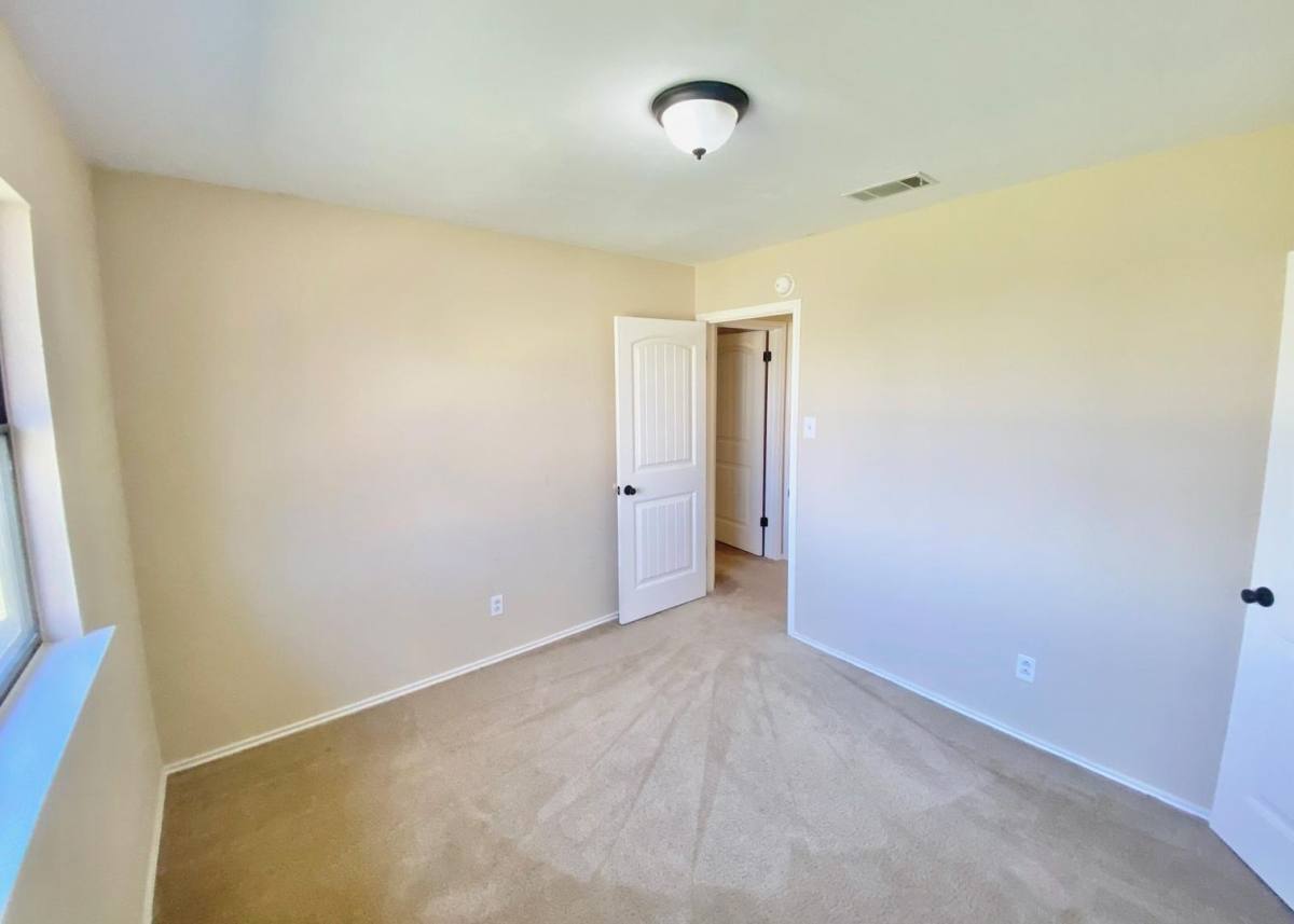 House for rent at 2011 Newton Dr, Killeen, TX 76549