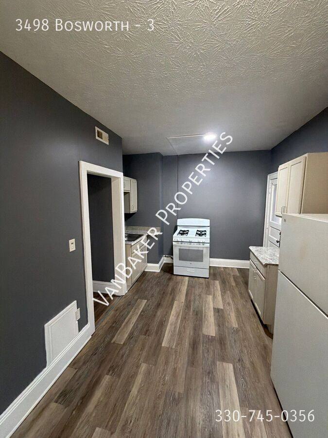 Apartment for rent at 3498 Bosworth #3, Cleveland, OH 44111