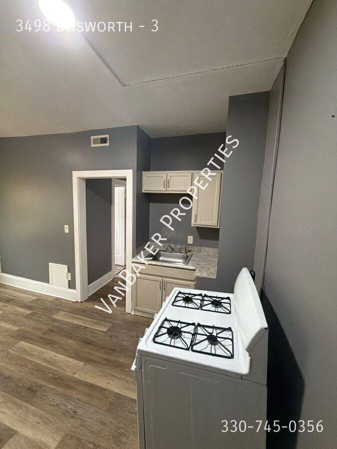 Apartment for rent at 3498 Bosworth #3, Cleveland, OH 44111