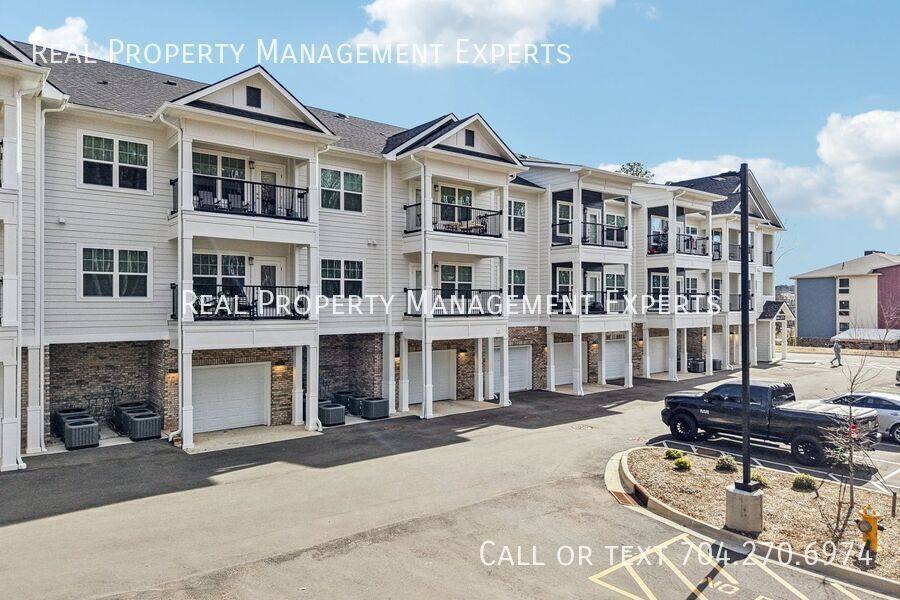 Apartment for rent at 14801 Statesville Rd #218, Huntersville, NC 28078